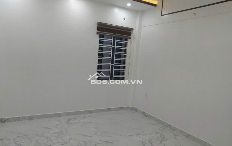  CỰC ƯU ĐÃI – NHÀ ĐẸP 4 TẦNG – GIÁ CHỈ 5.X TỶ – TỔ 9 THẠCH BÀN – LONG BIÊN